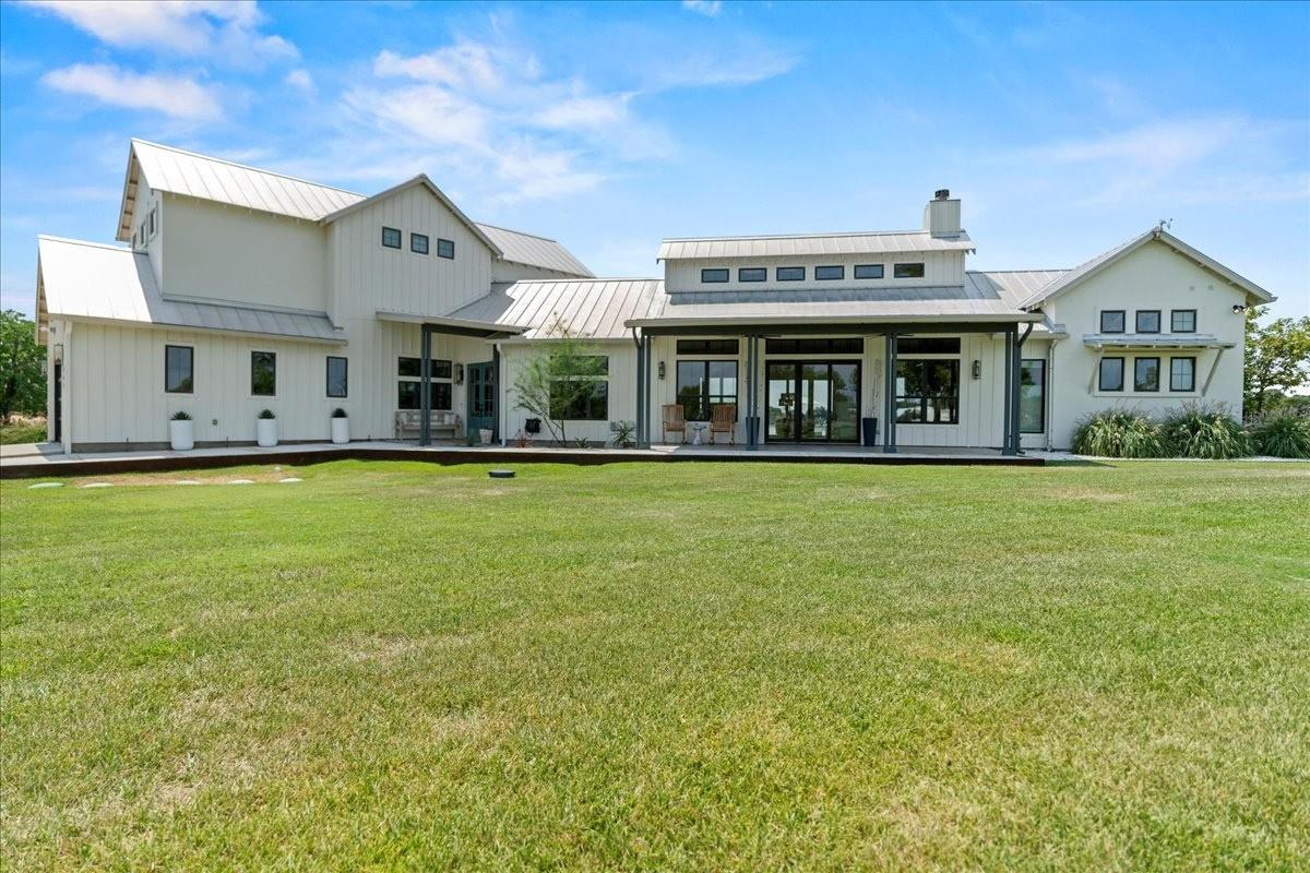 703 Woodland Hills Dr, Granite Shoals, TX 78654
