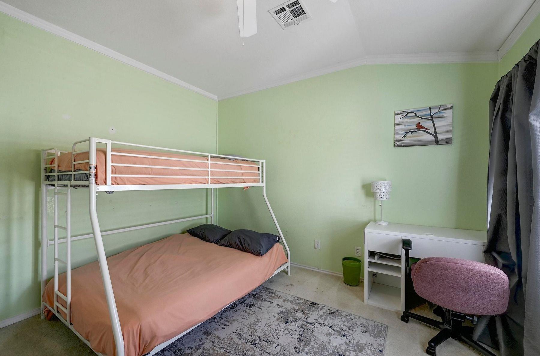 118 Floating Leaf Dr, Hutto, TX 78634