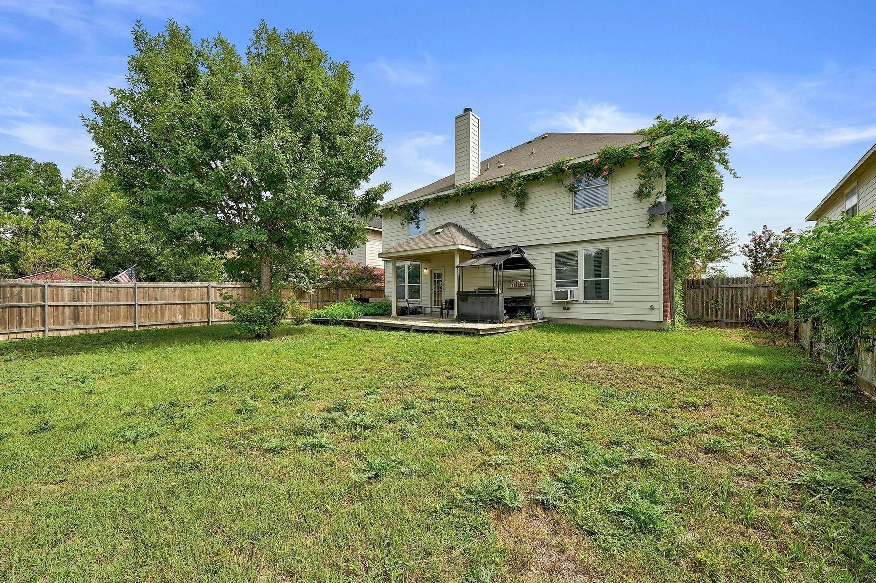 118 Floating Leaf Dr, Hutto, TX 78634