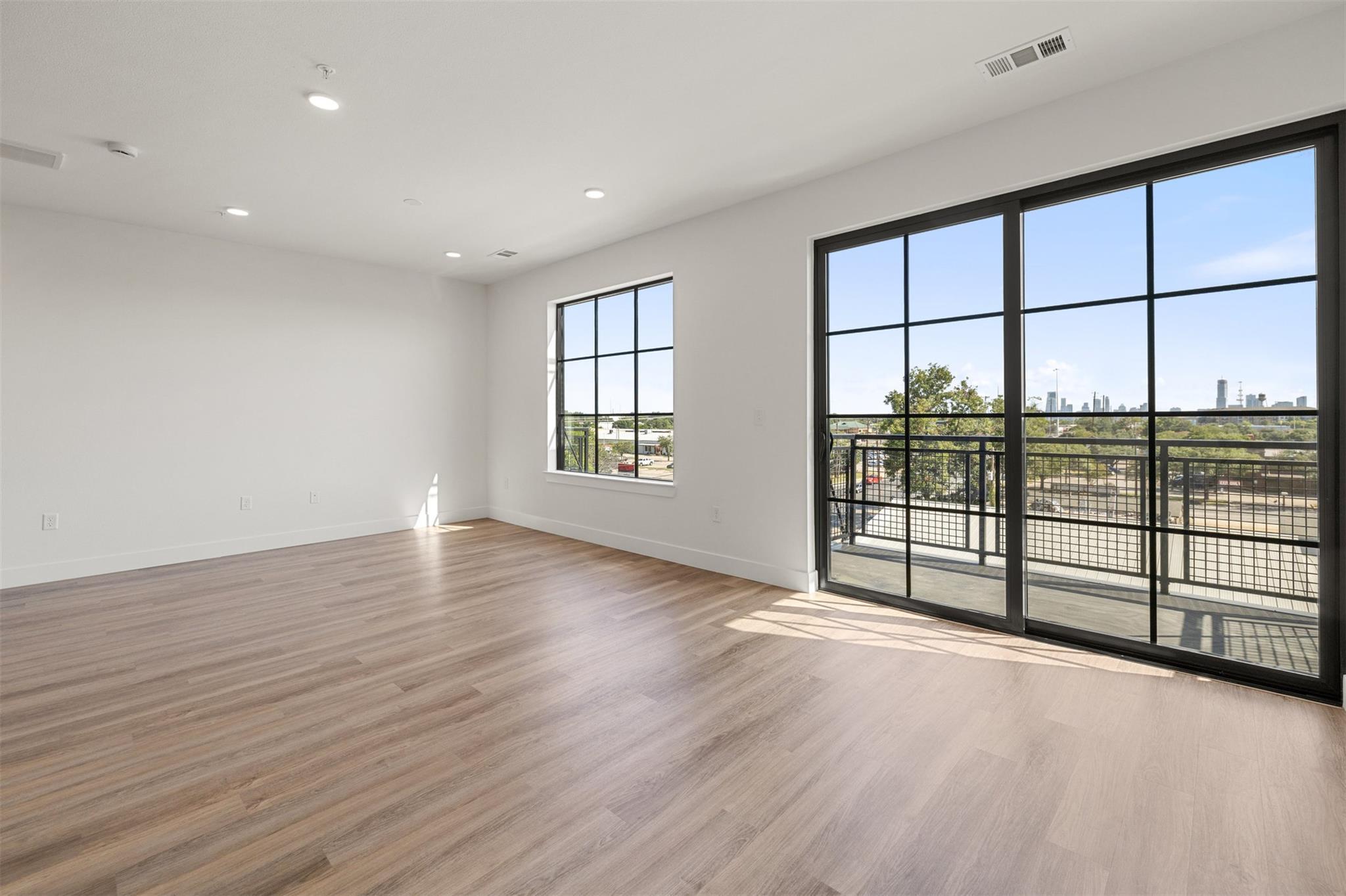 4315 S Congress Ave # 428, Austin, TX 78745