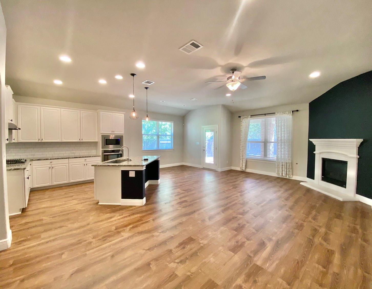 2212 Laurel Arbor Dr, Leander, TX 78641