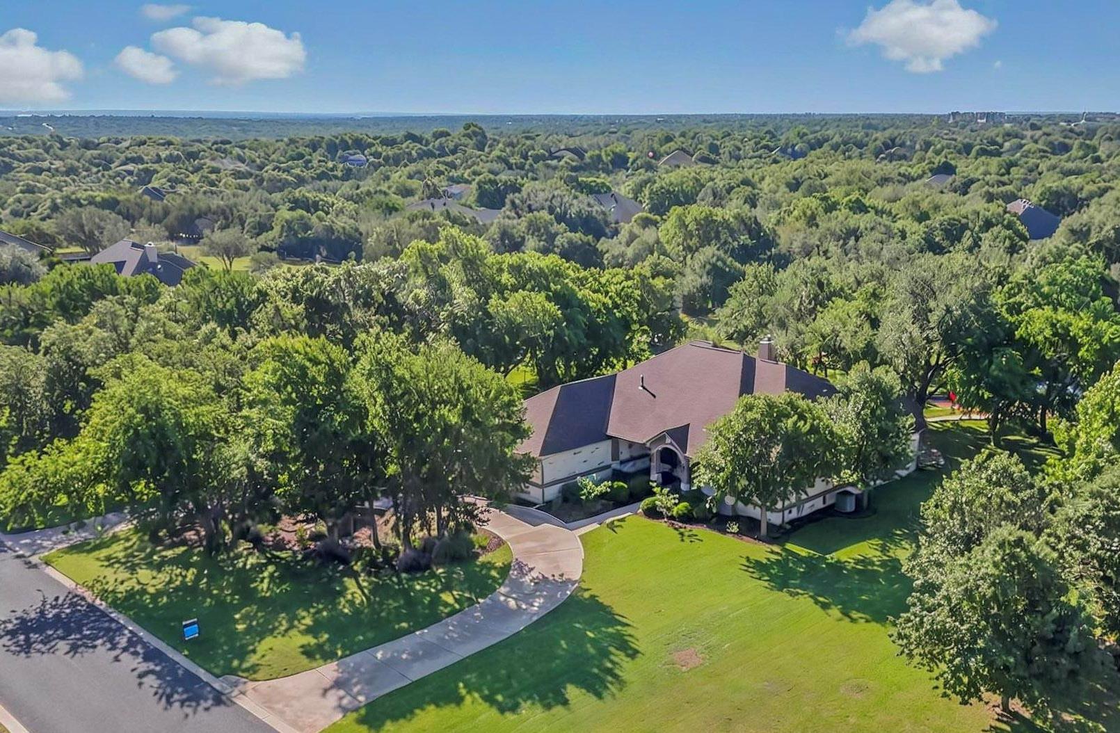 104 Standing Oak Dr, Georgetown, TX 78633