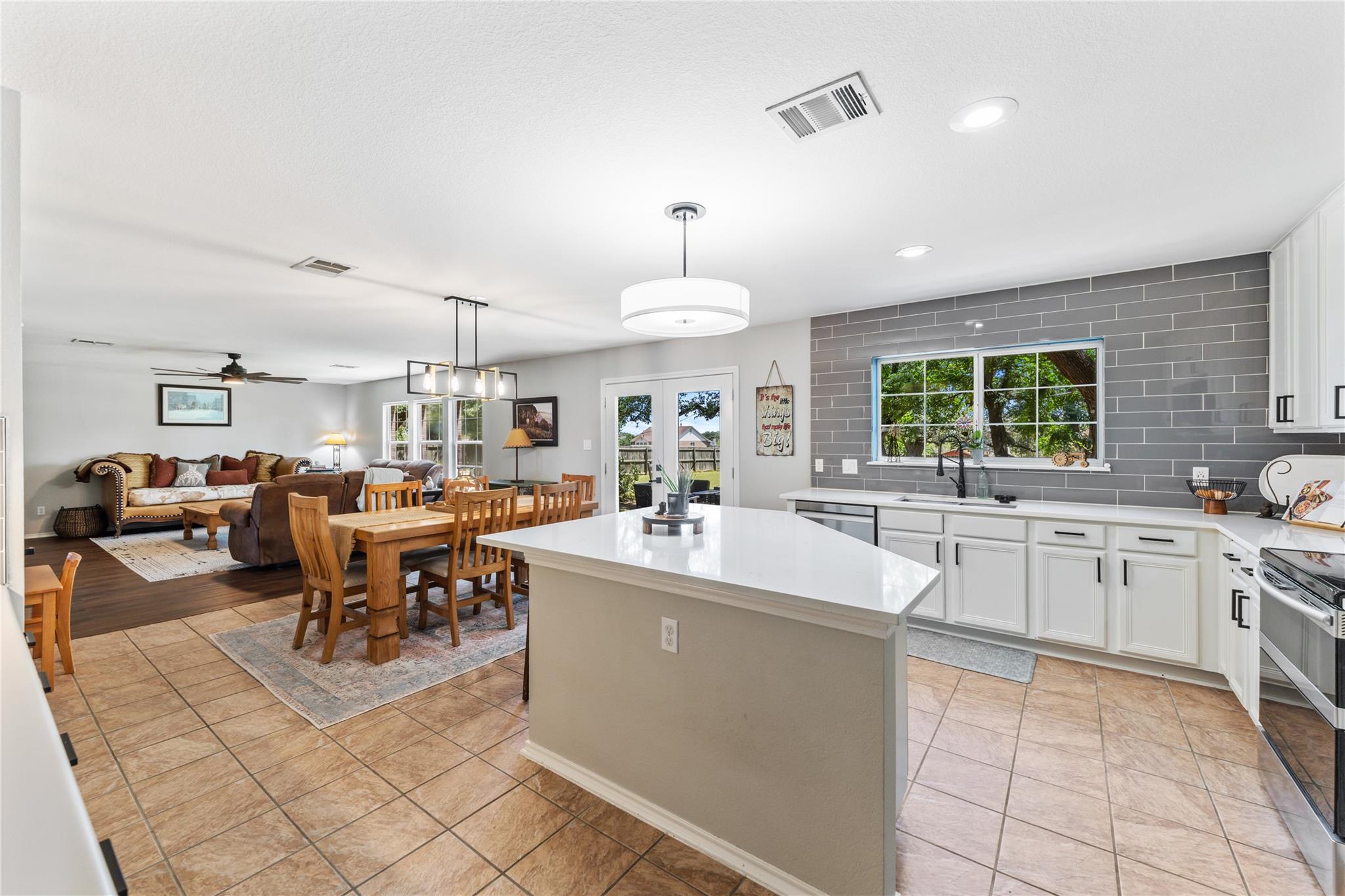 201 S Sumac Ln, Georgetown, TX 78633