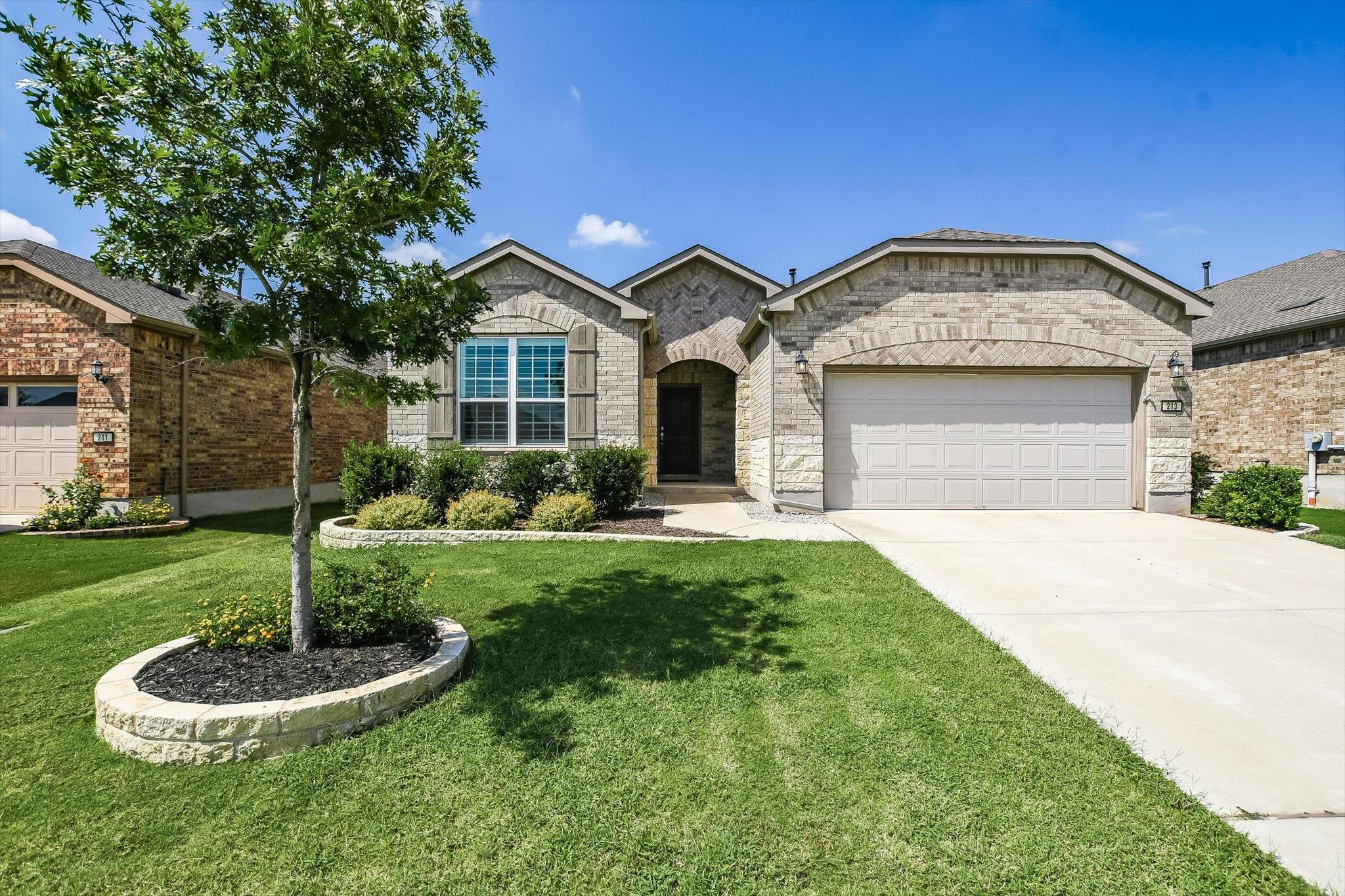 213 Notched Bow Ln, Georgetown, TX 78633