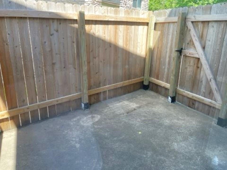 2504 Manor Cir # A, Austin, TX 78723