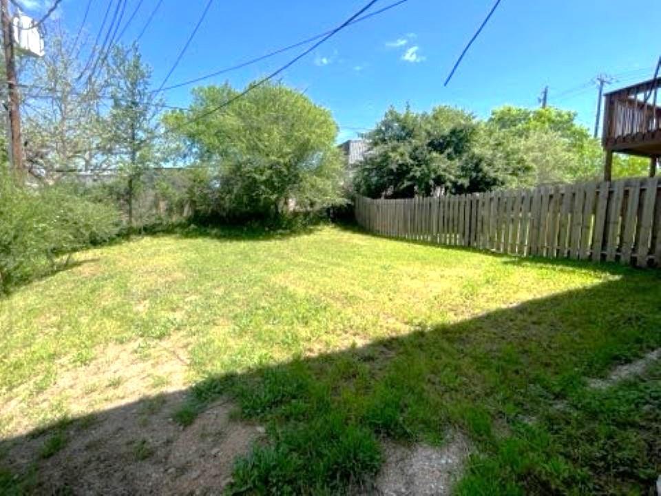 2504 Manor Cir # A, Austin, TX 78723