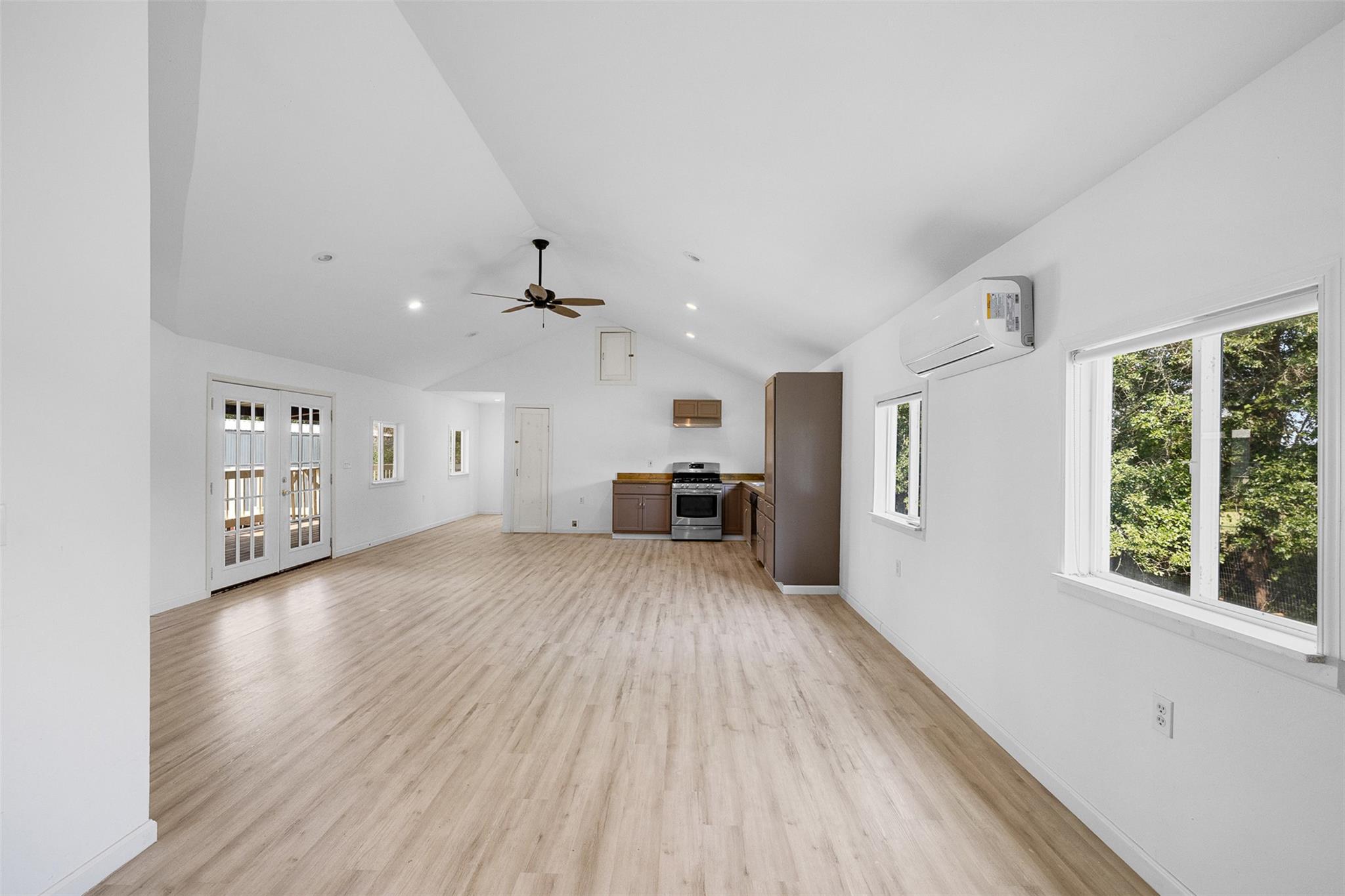 7089 S FM 908, Rockdale, TX 76567