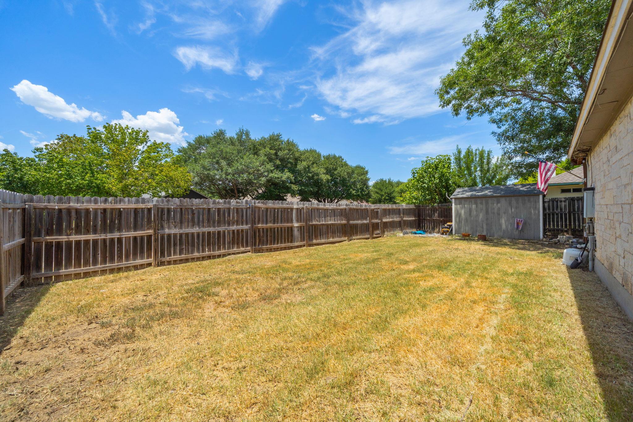 301 Zebra Dr, Kyle, TX 78640