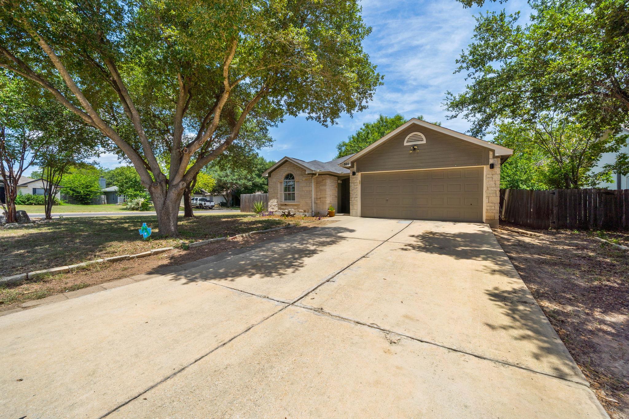 301 Zebra Dr, Kyle, TX 78640