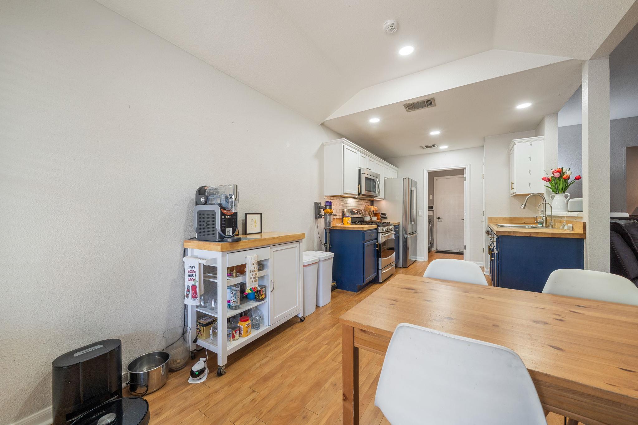 301 Zebra Dr, Kyle, TX 78640