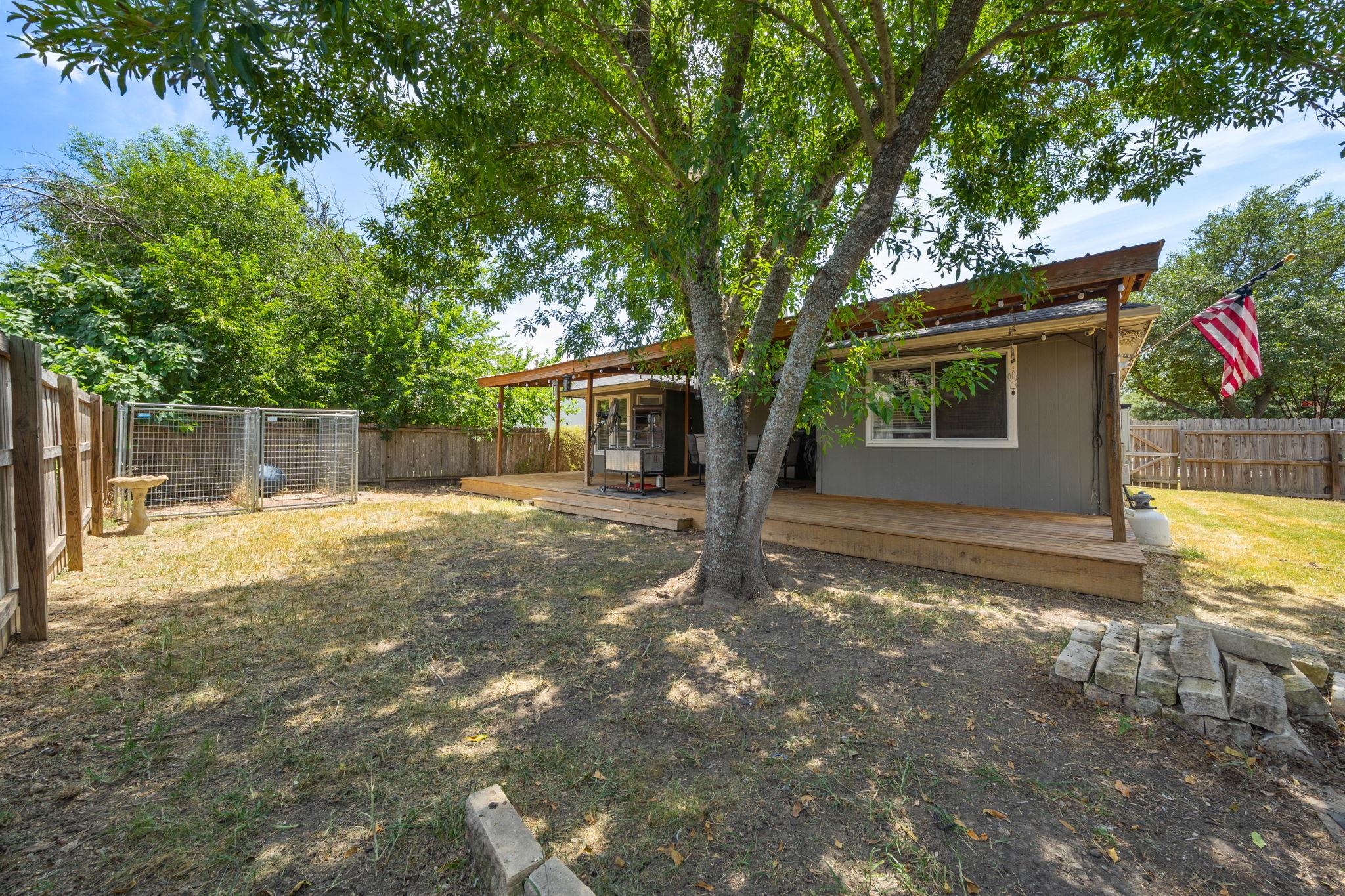 301 Zebra Dr, Kyle, TX 78640