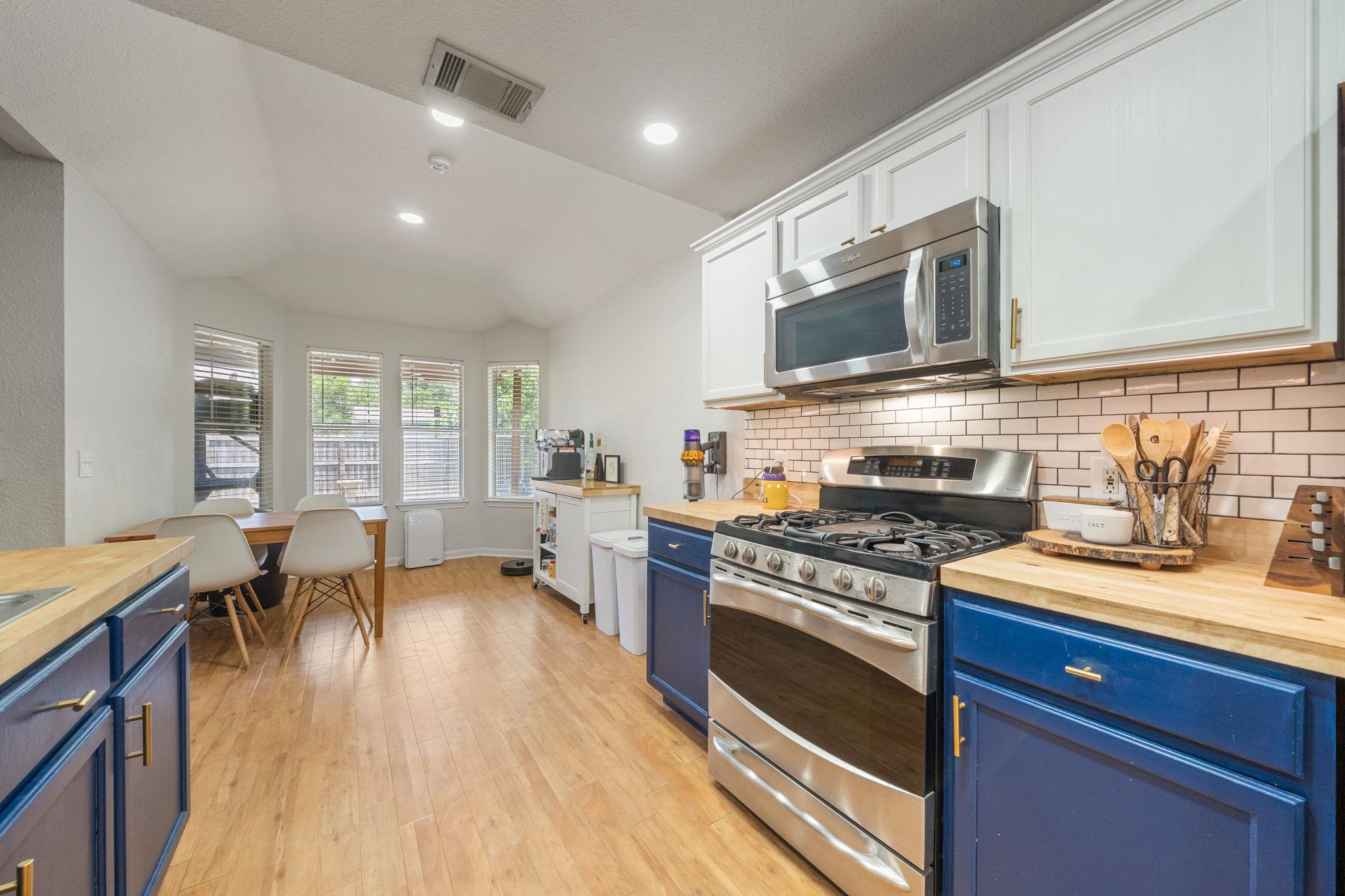 301 Zebra Dr, Kyle, TX 78640