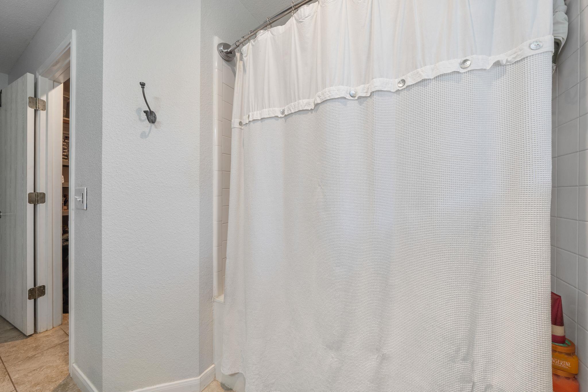 301 Zebra Dr, Kyle, TX 78640