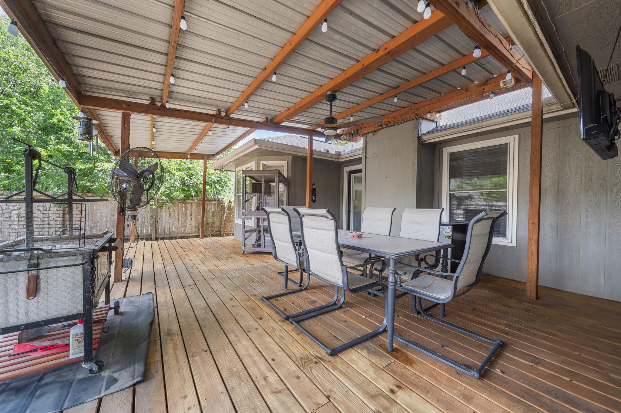 301 Zebra Dr, Kyle, TX 78640