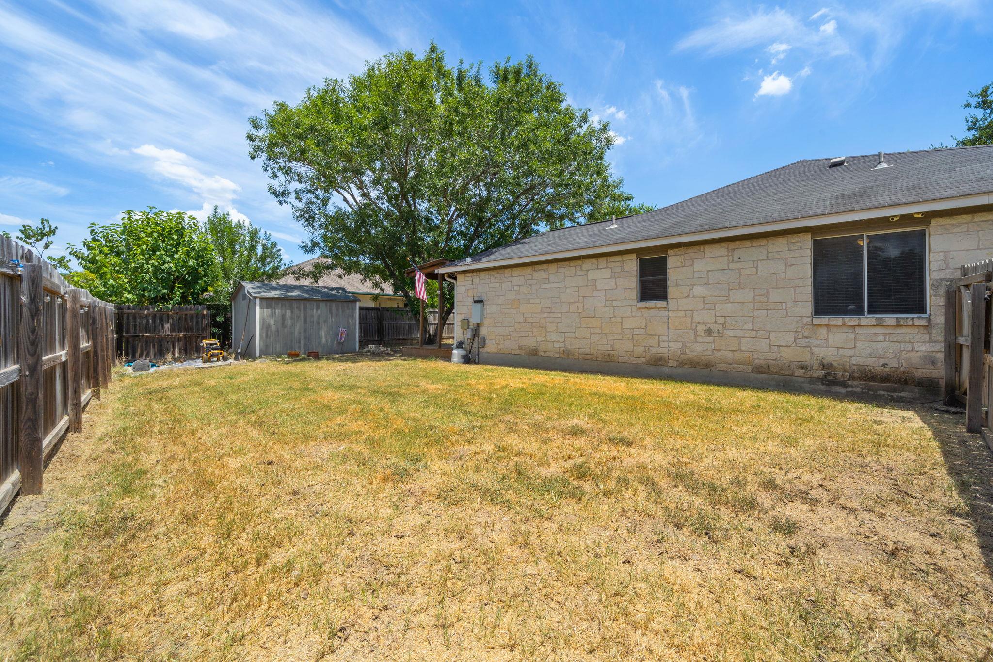 301 Zebra Dr, Kyle, TX 78640