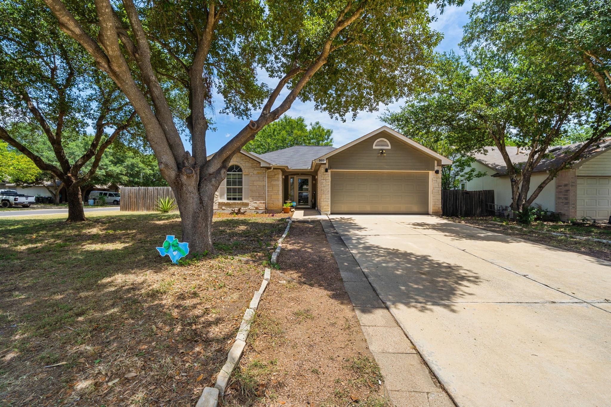 301 Zebra Dr, Kyle, TX 78640