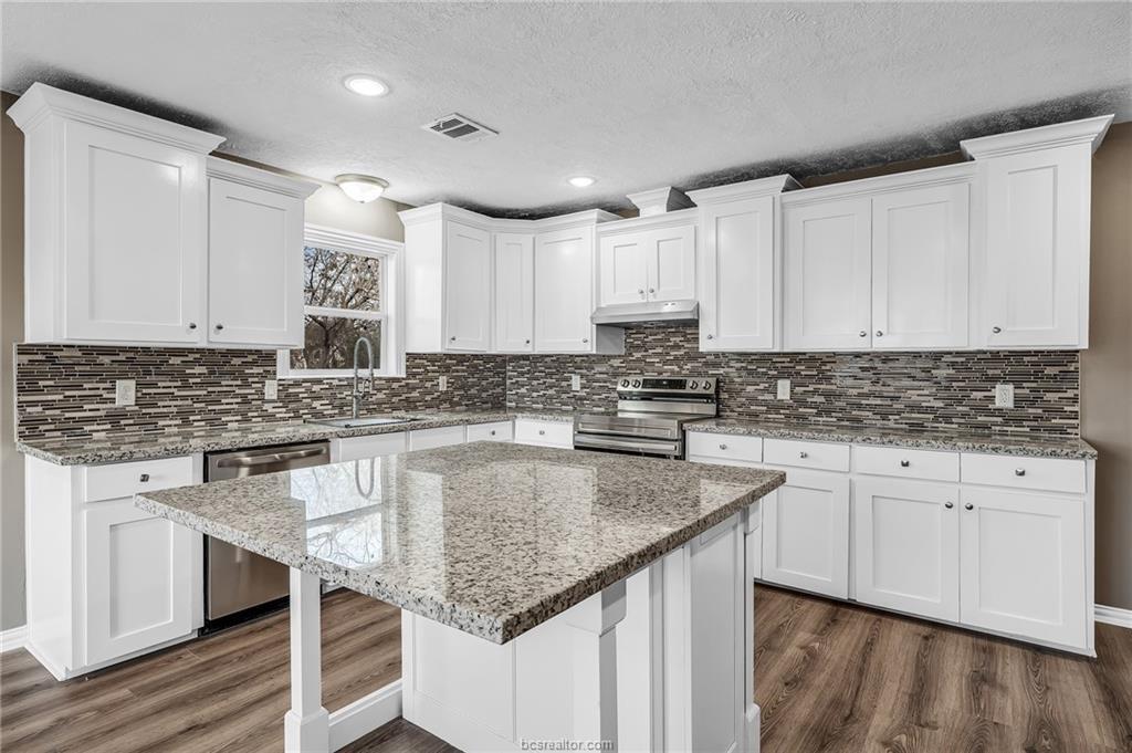 508 N Oneal St, Caldwell, TX 77836