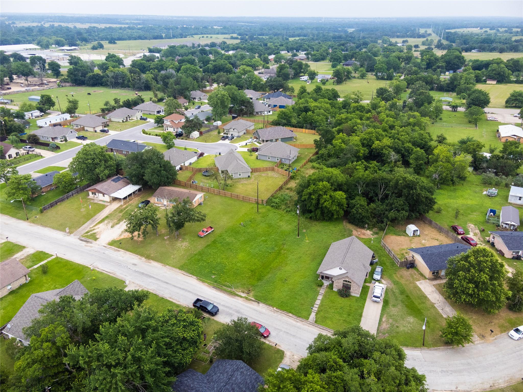 401 Kleb St W, Caldwell, TX 77836