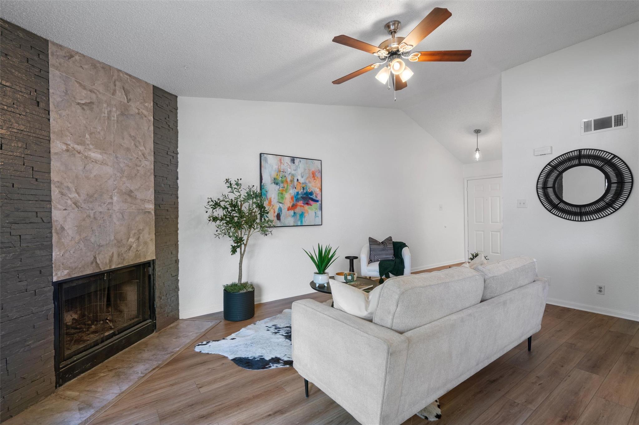 1601 FaroDr # 1102, Austin, TX 78741