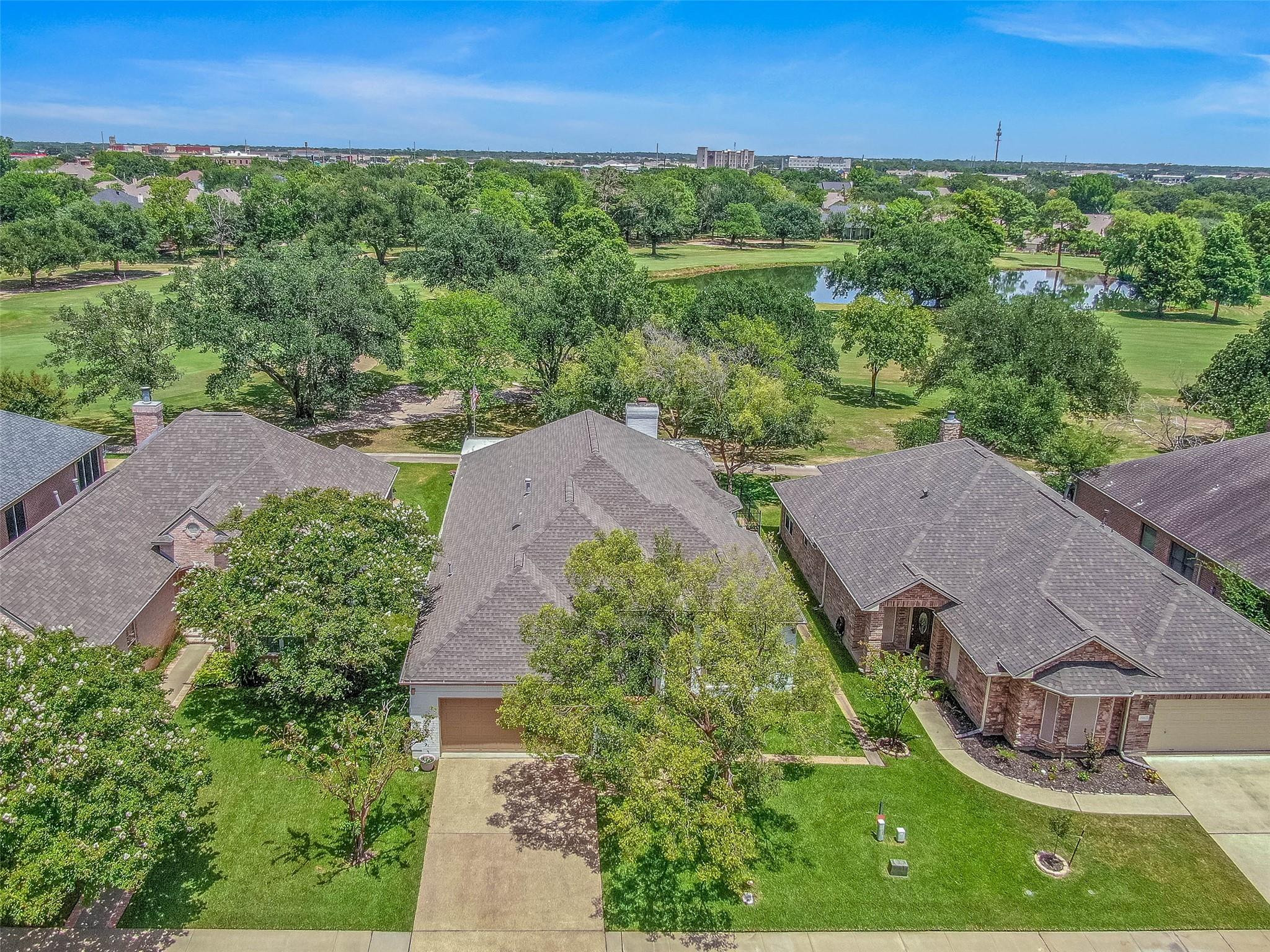 3112 Broadmoor Dr, Bryan, TX 77802