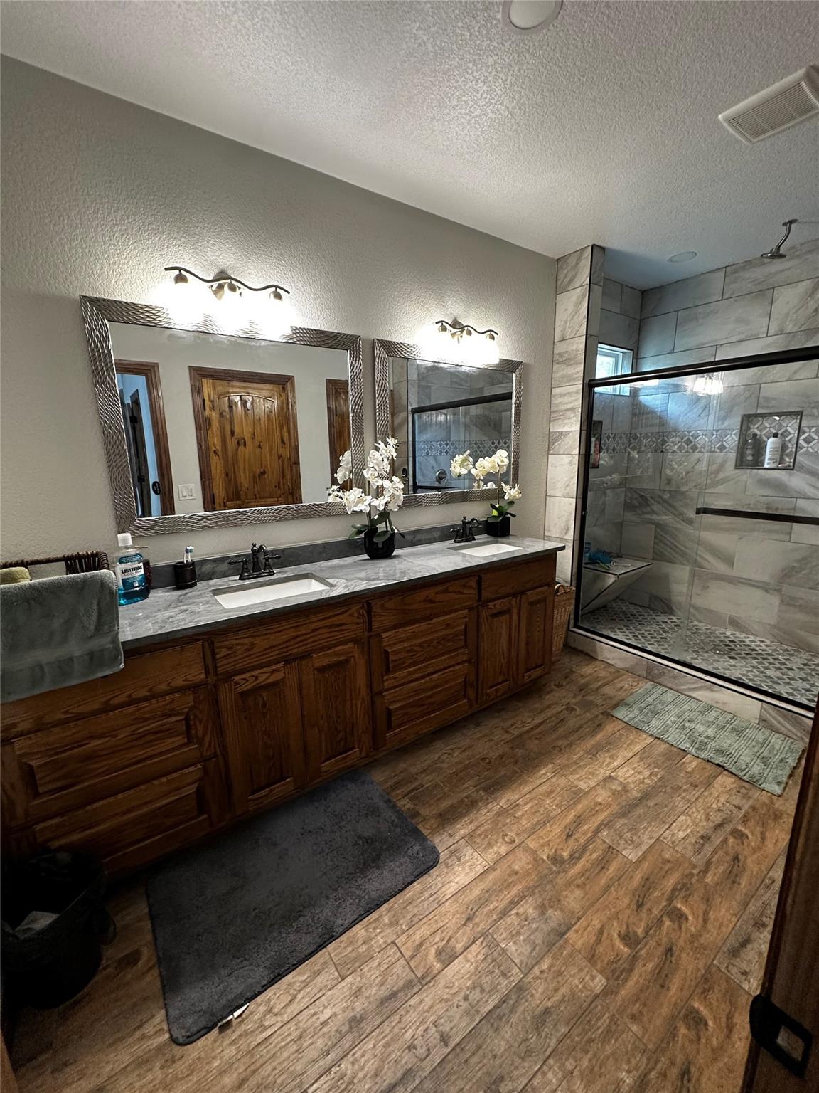 1899 Viewcrest Dr, Granite Shoals, TX 78654
