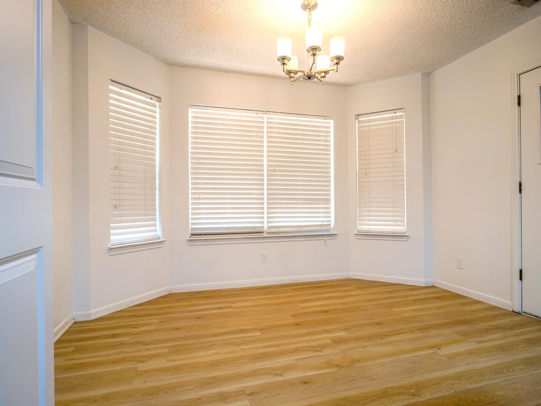 183 Cypress Pt, Meadowlakes, TX 78654