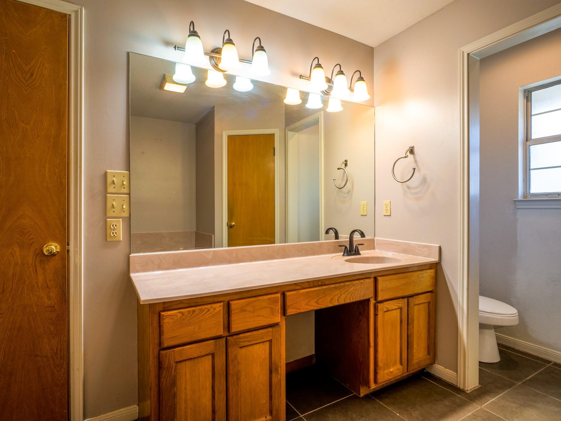 183 Cypress Pt, Meadowlakes, TX 78654