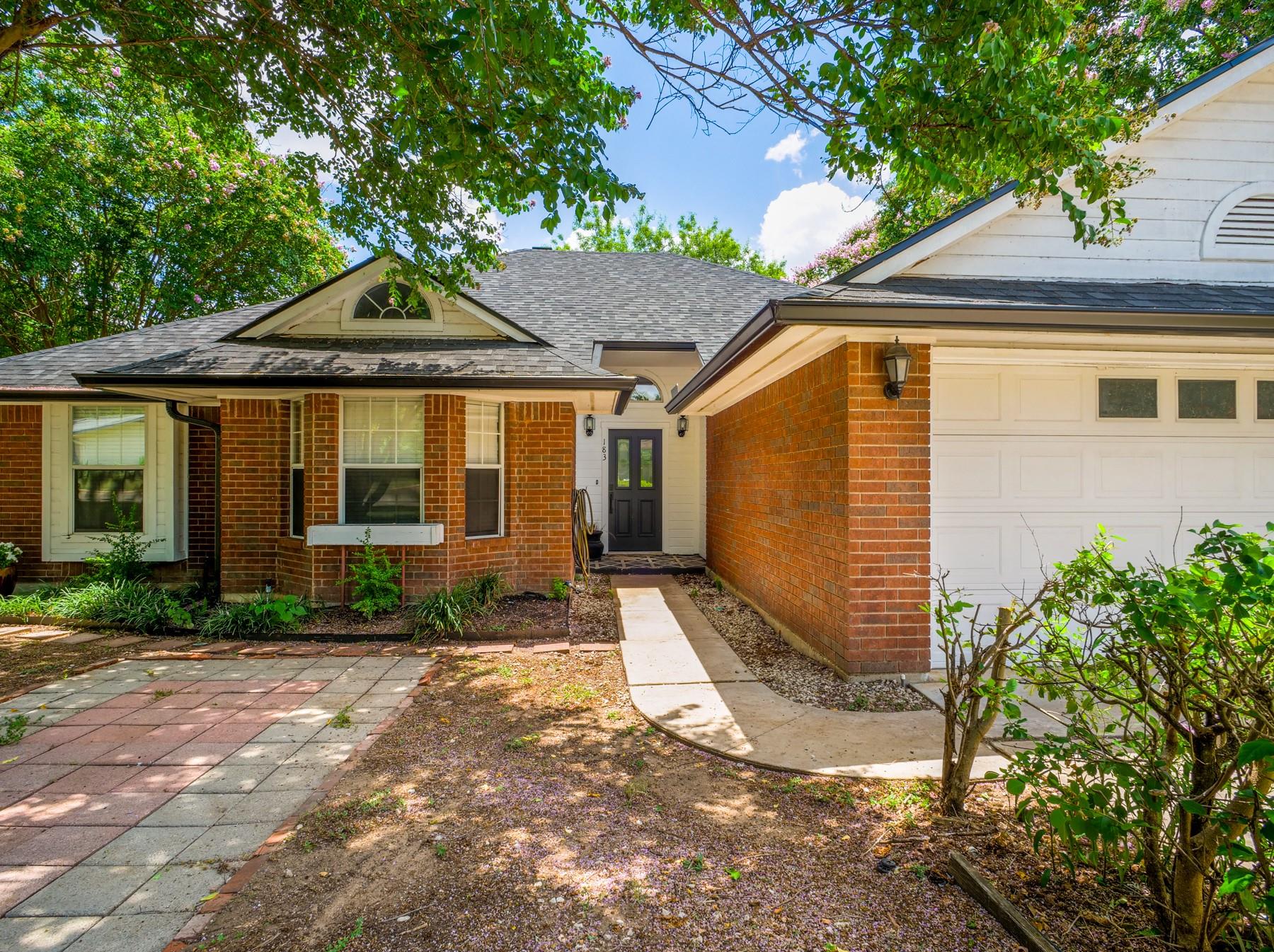 183 Cypress Pt, Meadowlakes, TX 78654