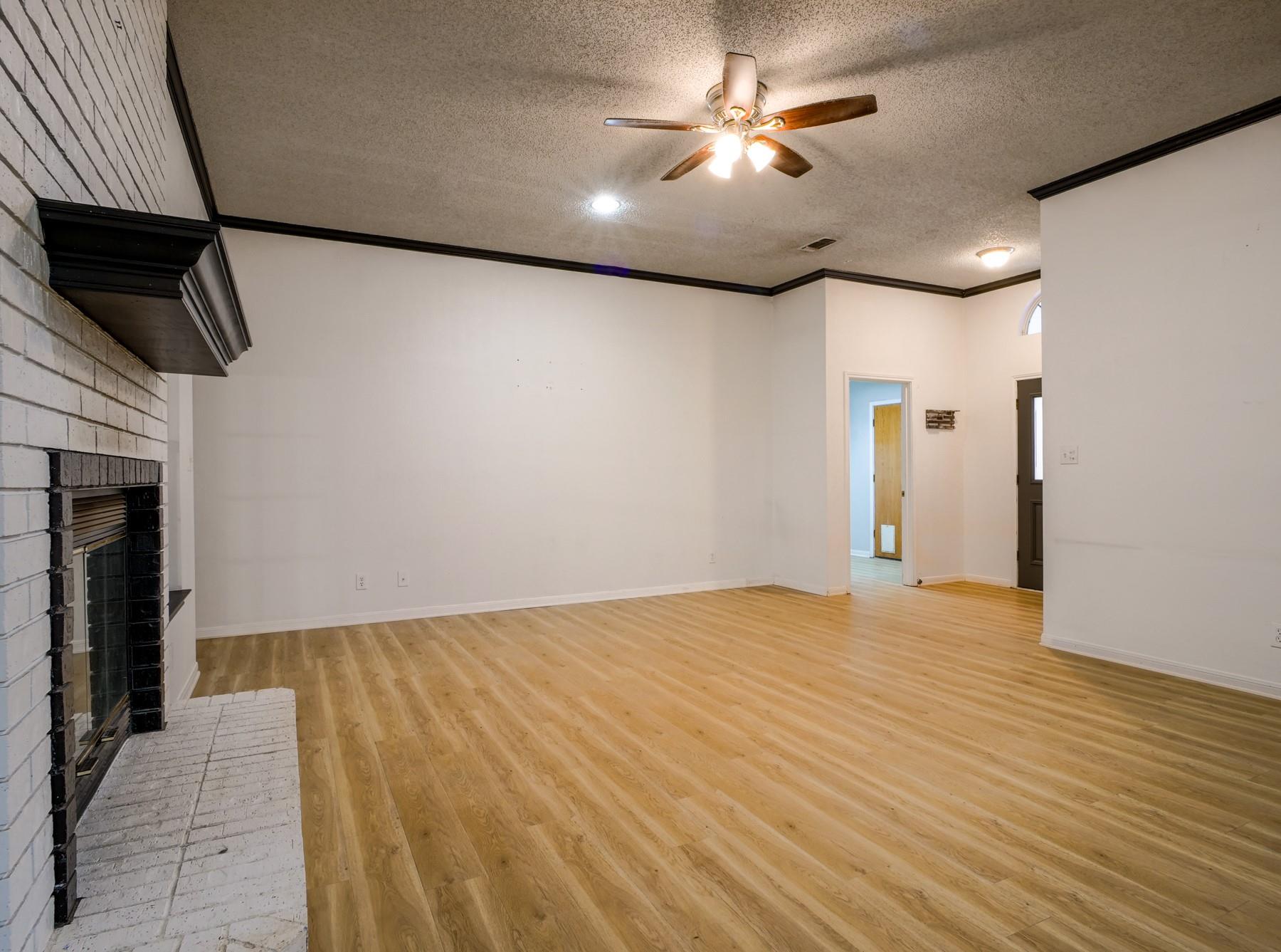 183 Cypress Pt, Meadowlakes, TX 78654