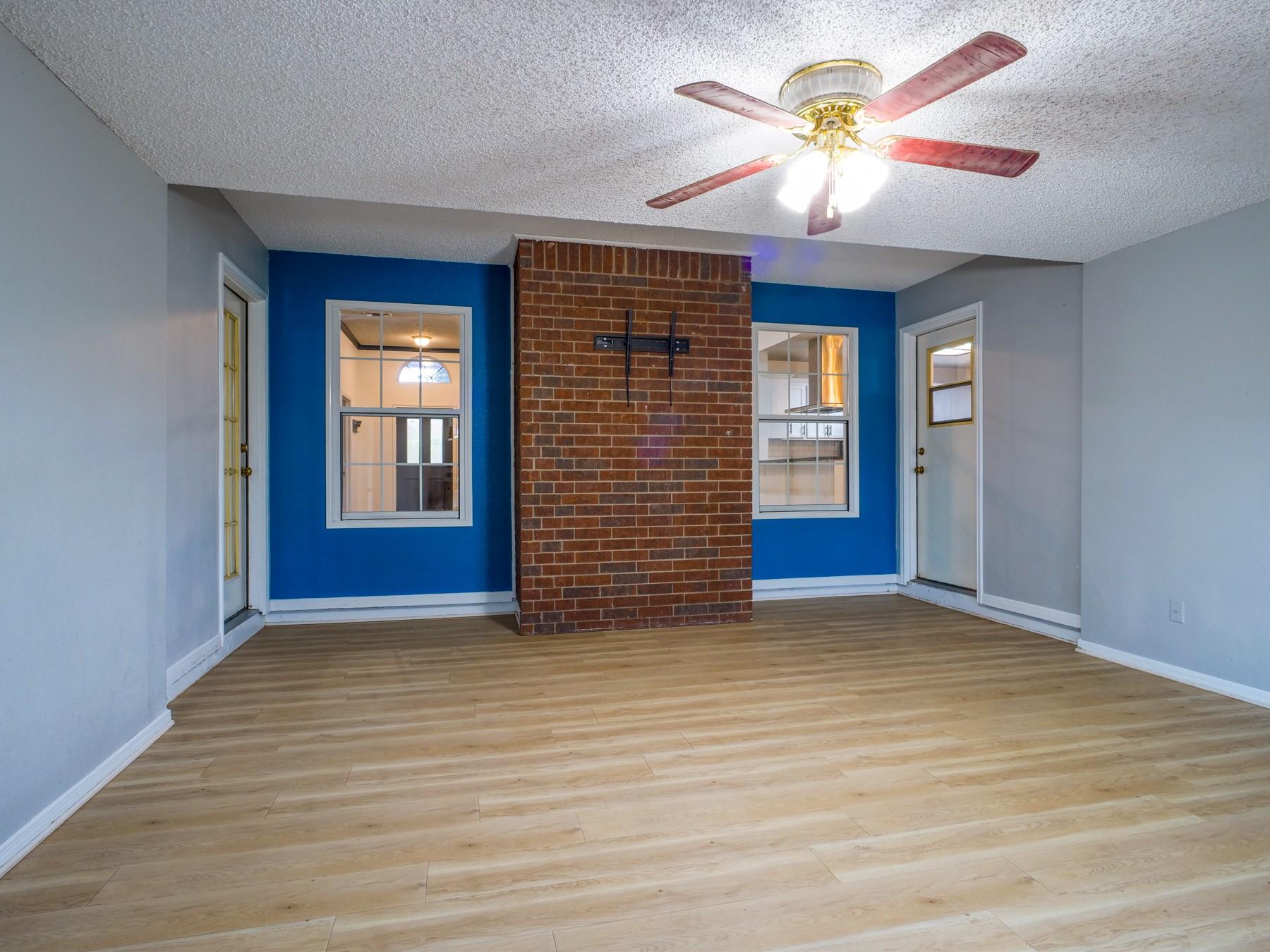 183 Cypress Pt, Meadowlakes, TX 78654