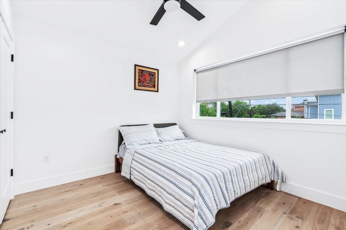 6300 Santos St # 3, Austin, TX 78741