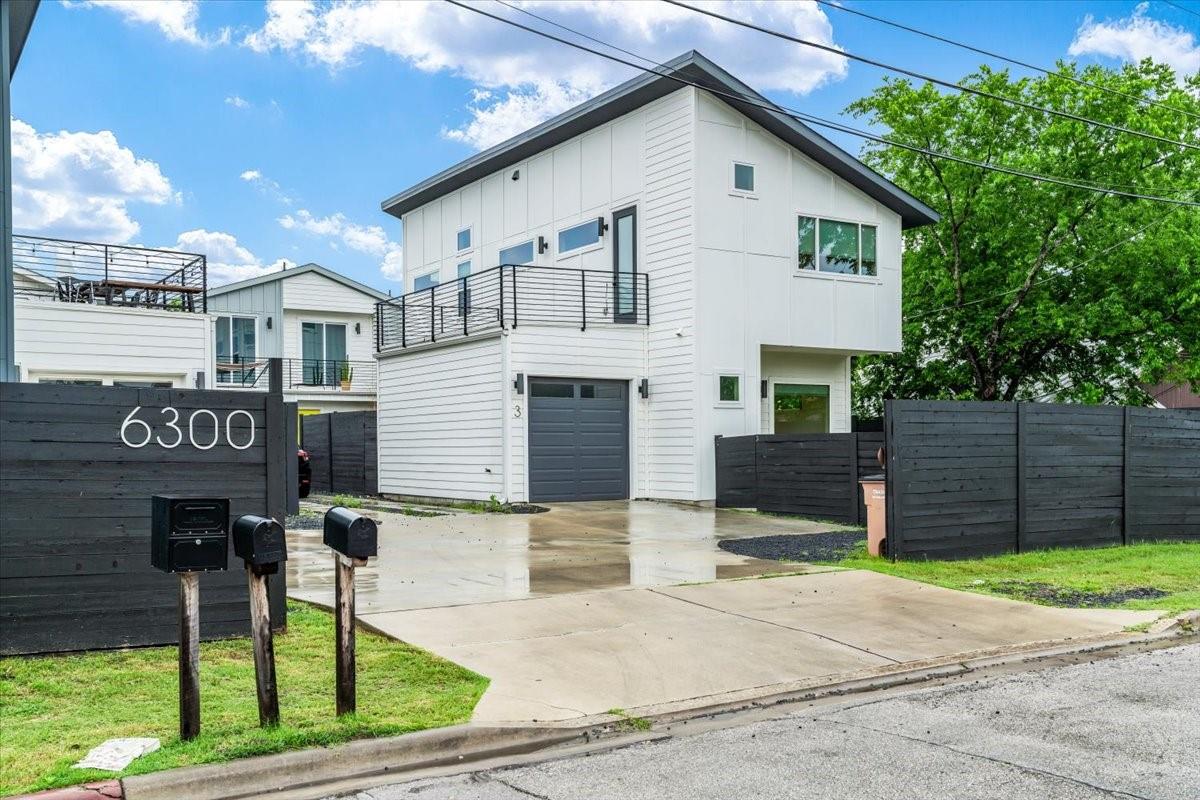 6300 Santos St # 3, Austin, TX 78741