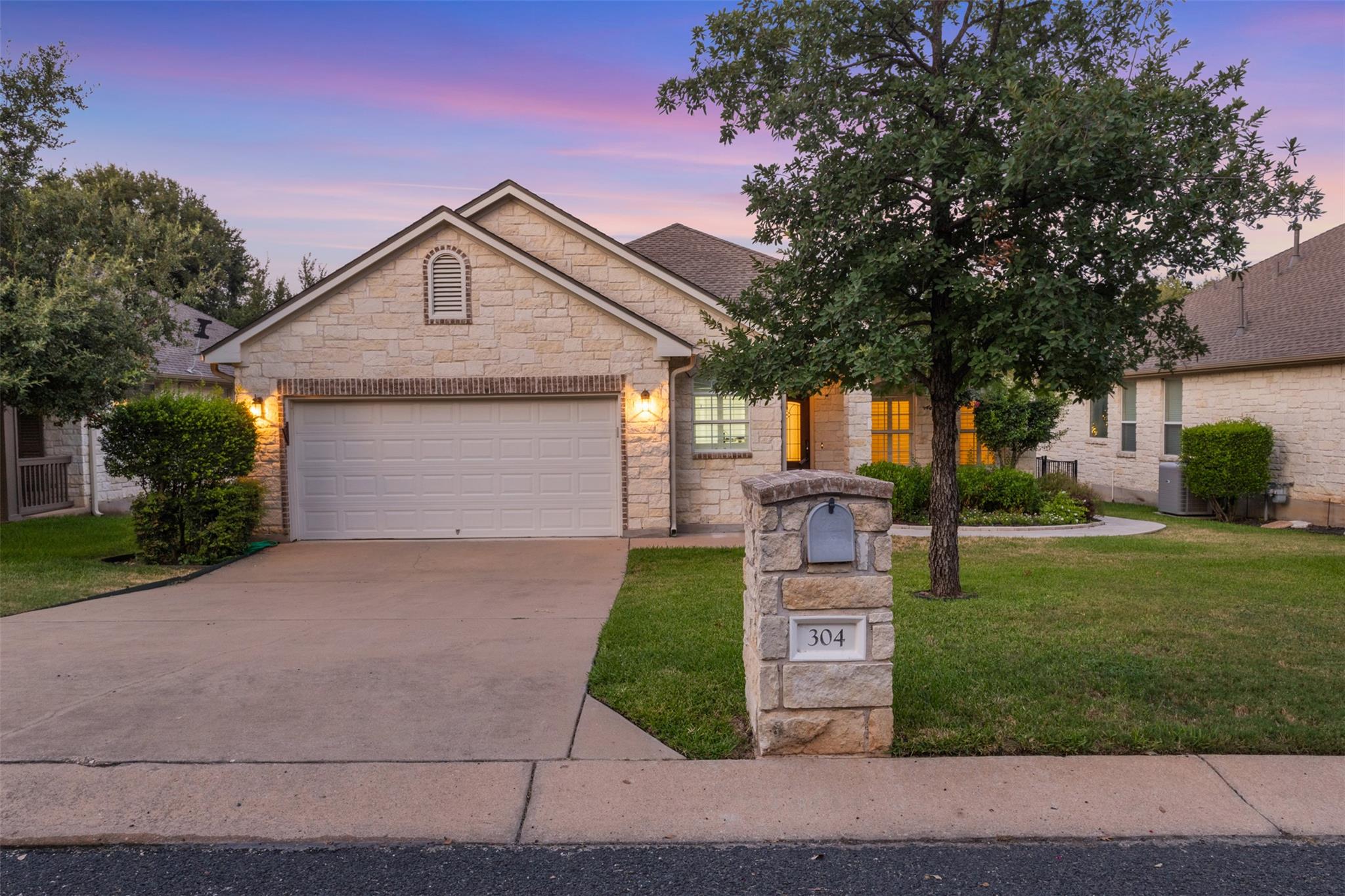 304 Brazos Dr, Georgetown, TX 78628
