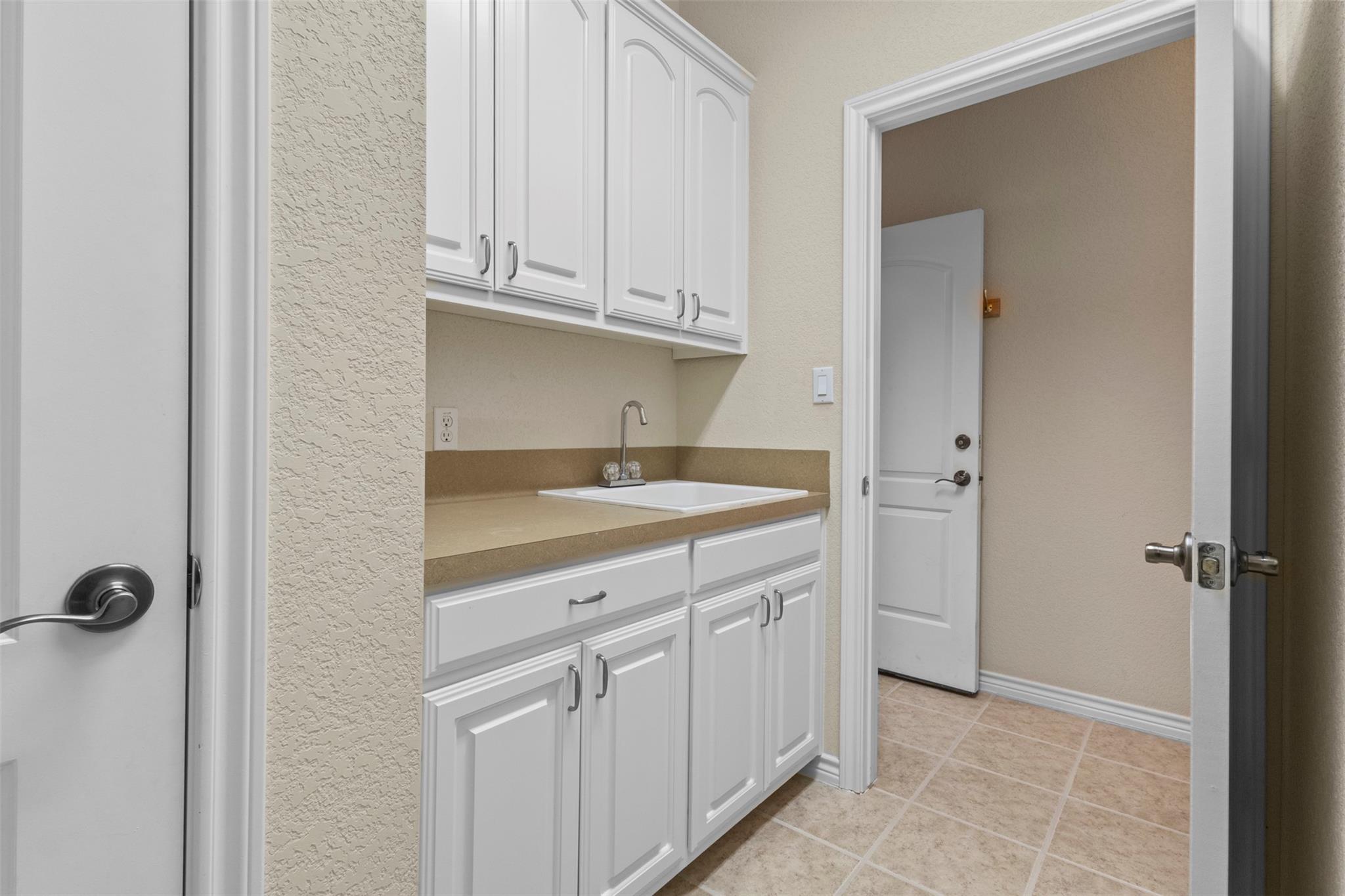 304 Brazos Dr, Georgetown, TX 78628