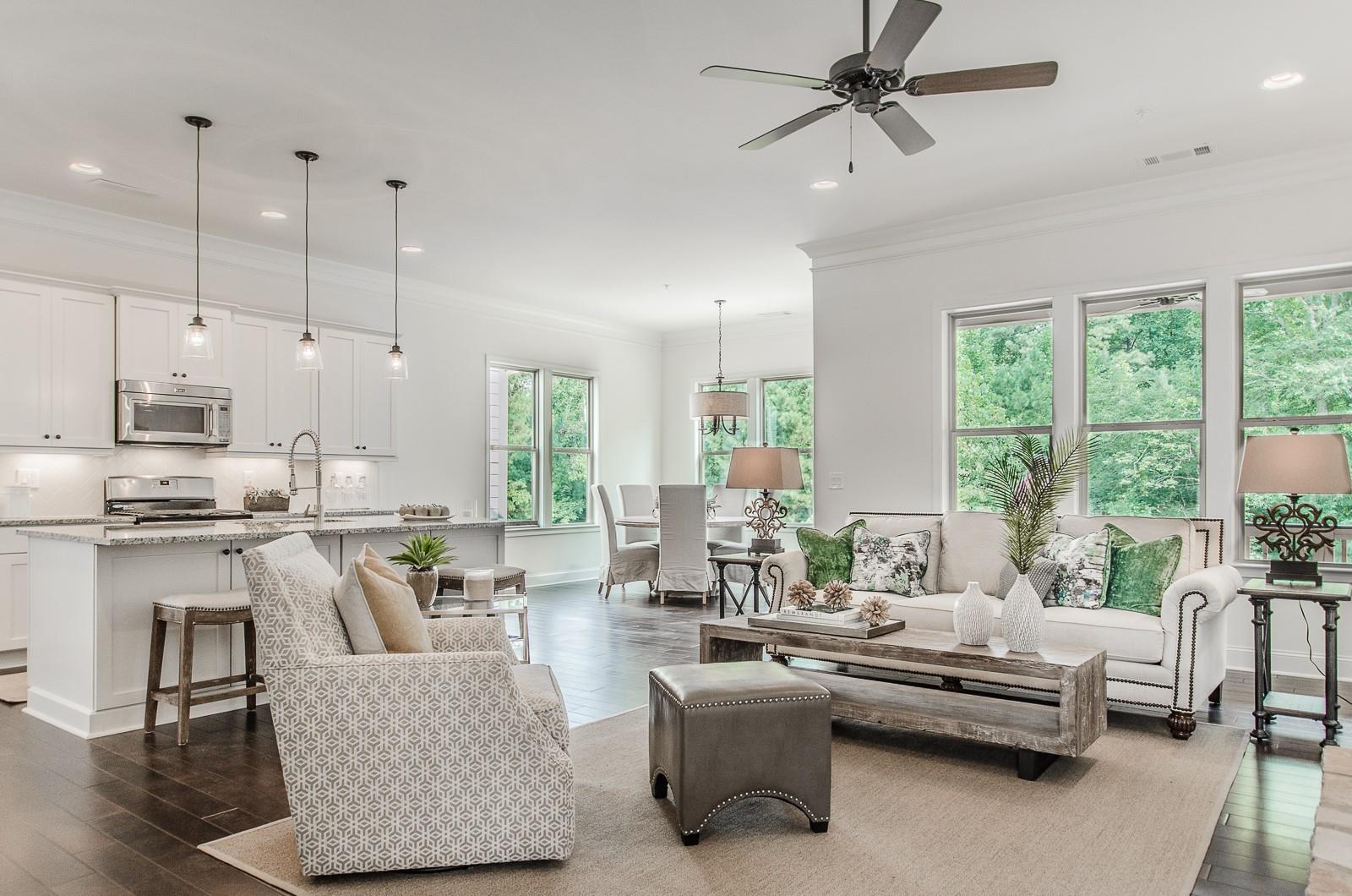 1712 Demi John Bend Rd, Canyon Lake, TX 78133