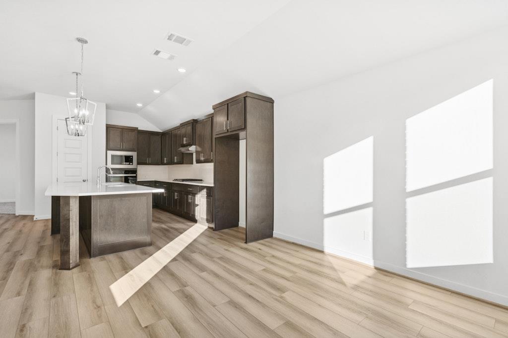 141 Big Pine Creek Ln, Bastrop, TX 78602