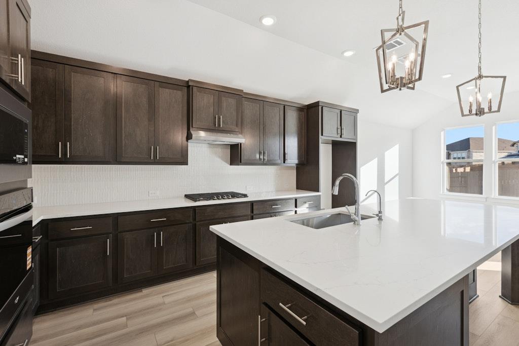 141 Big Pine Creek Ln, Bastrop, TX 78602