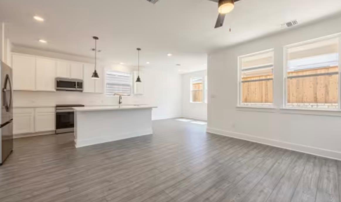 113 Sycamore Pines, Kyle, TX 78640