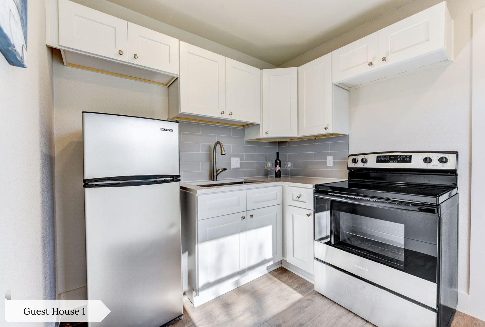 7002 Whispering Oaks Dr, Austin, TX 78745