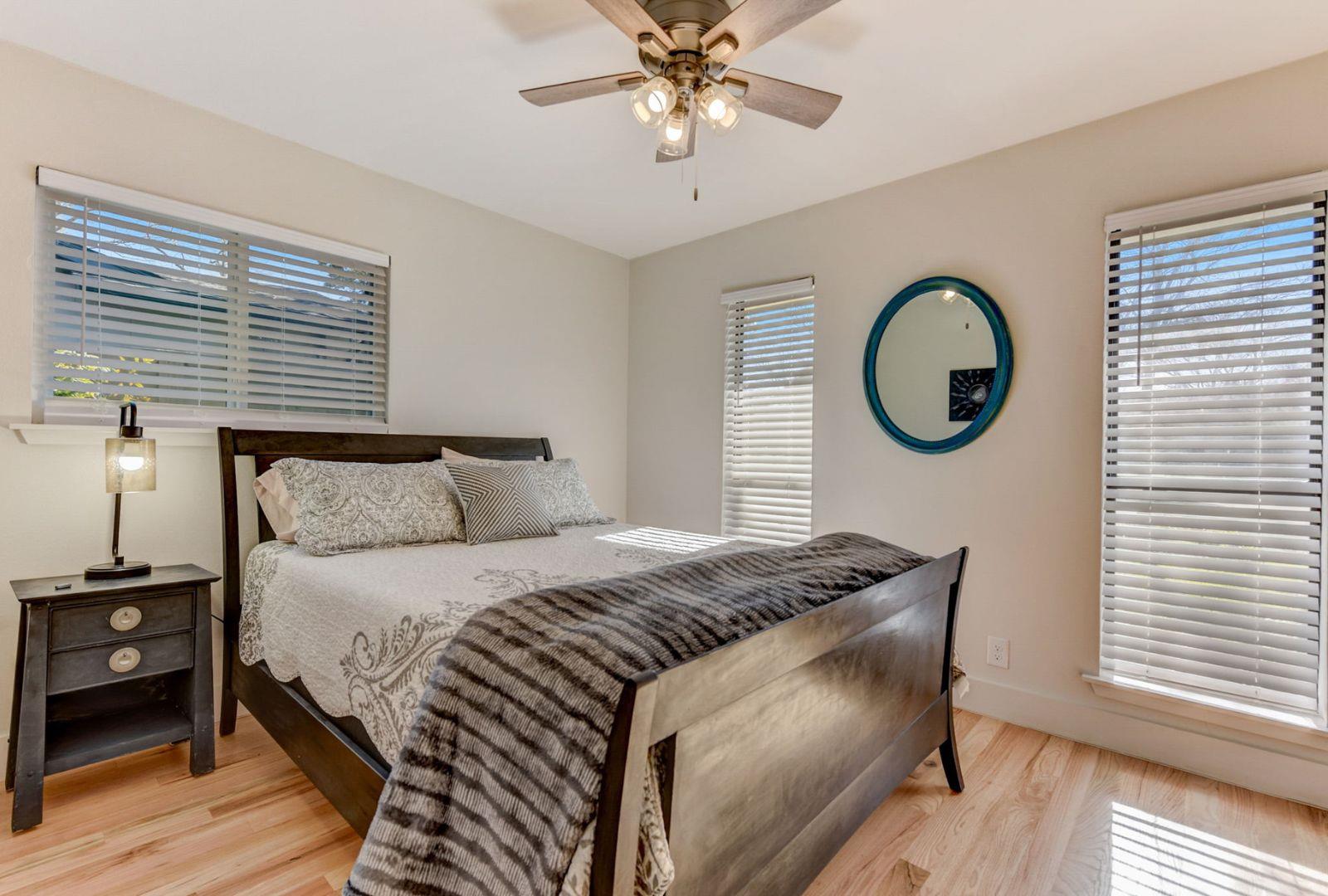 7002 Whispering Oaks Dr, Austin, TX 78745