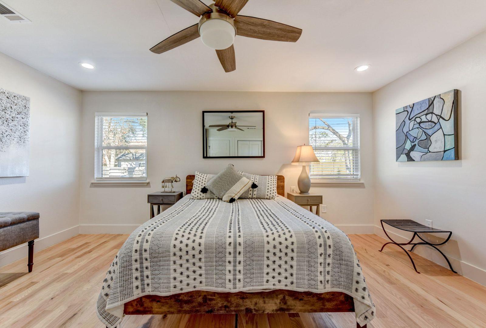 7002 Whispering Oaks Dr, Austin, TX 78745