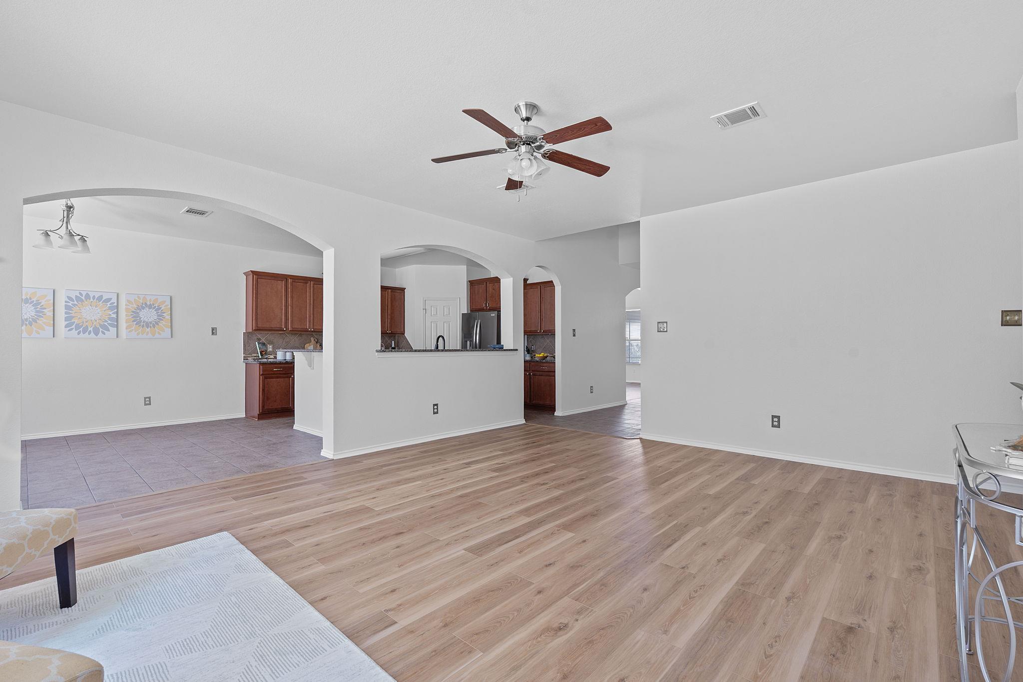 5405 Sulfur Spring Dr, Killeen, TX 76542