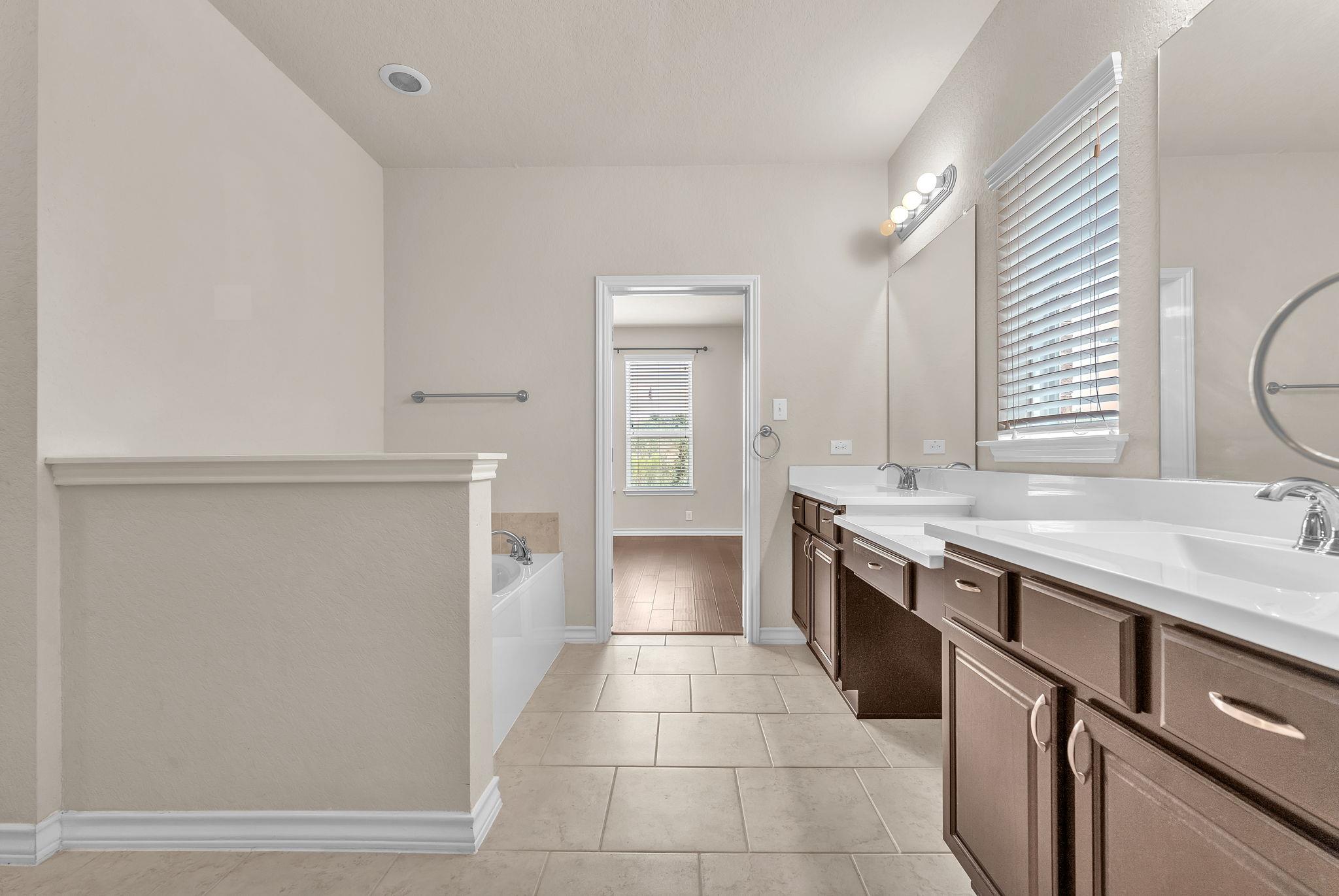 2746 Sueno Pt, San Antonio, TX 78245