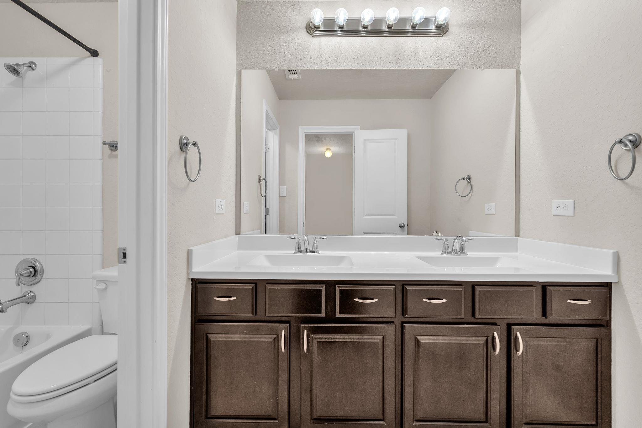 2746 Sueno Pt, San Antonio, TX 78245