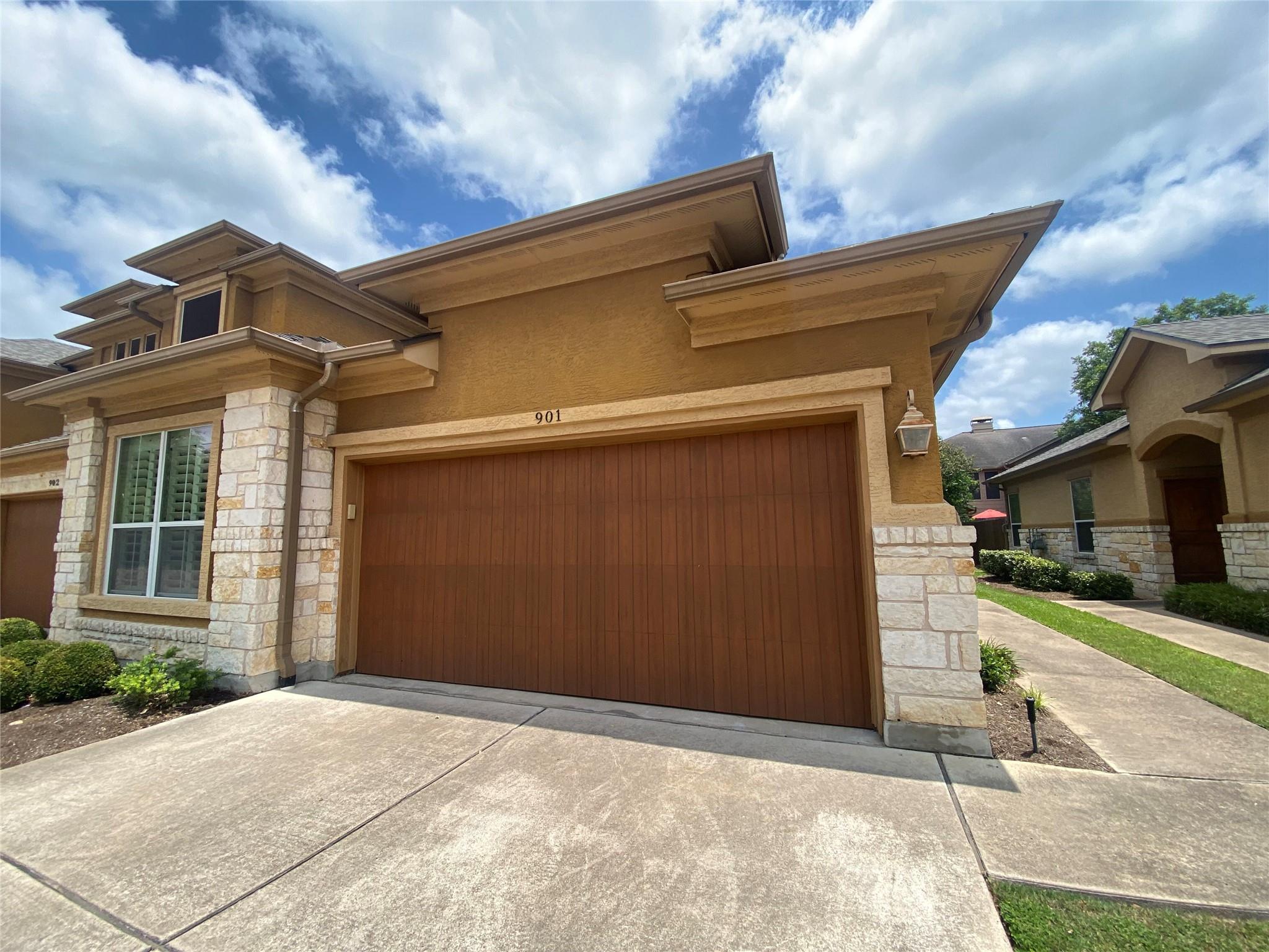 2210 Onion Creek Pkwy # 901, Austin, TX 78747