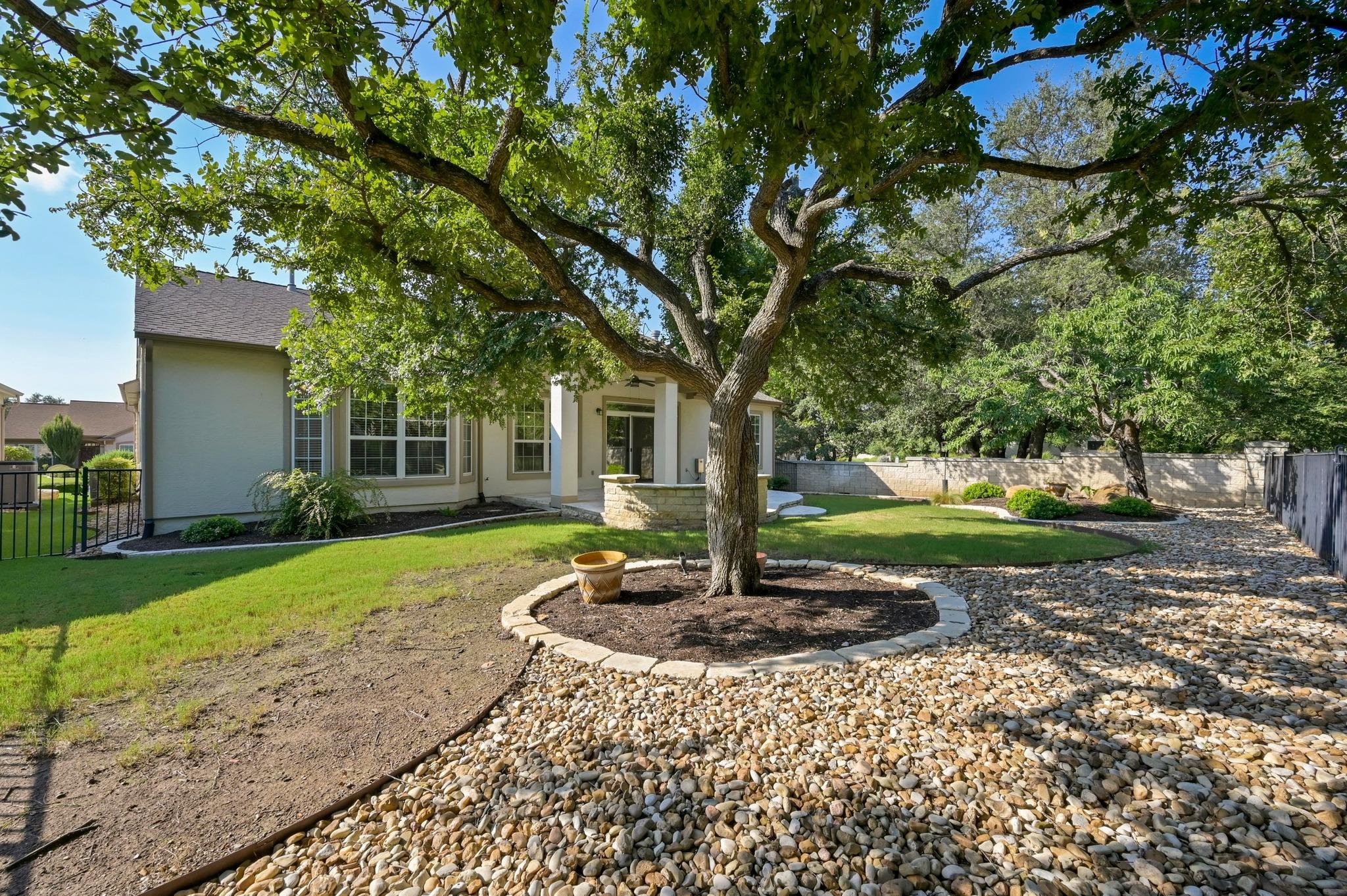 216 Armstrong Dr, Georgetown, TX 78633