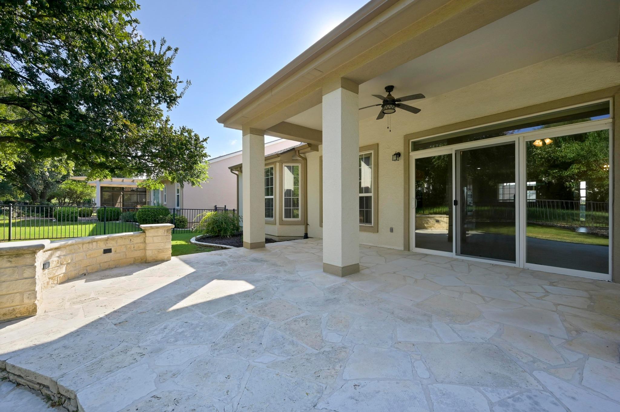 216 Armstrong Dr, Georgetown, TX 78633