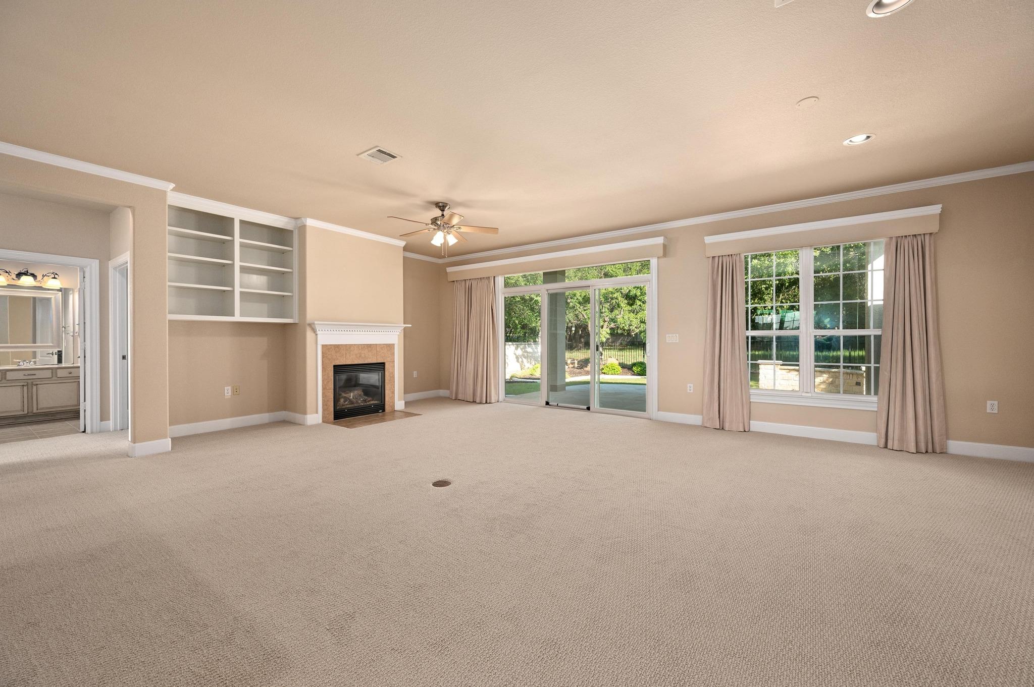 216 Armstrong Dr, Georgetown, TX 78633