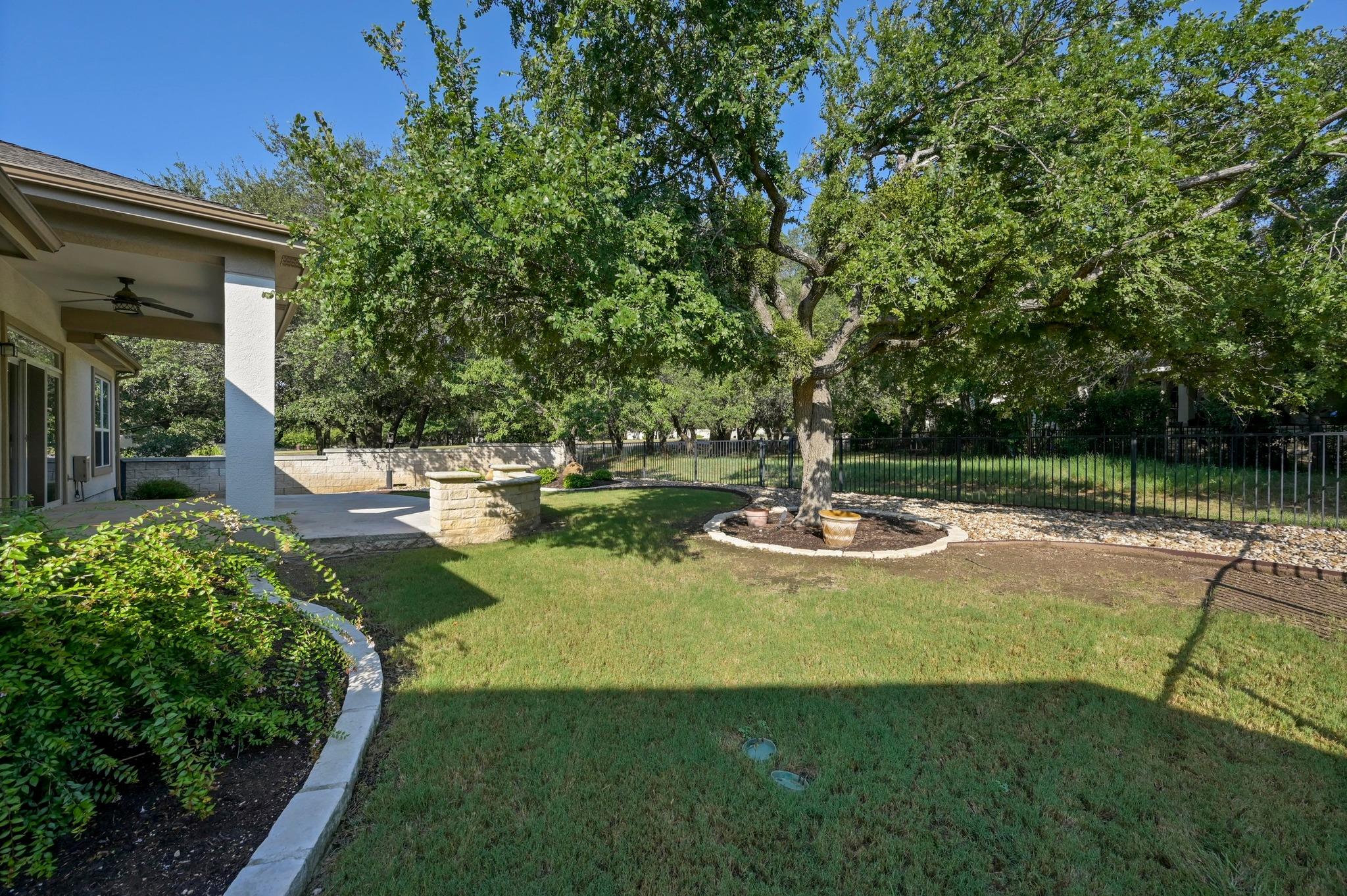 216 Armstrong Dr, Georgetown, TX 78633