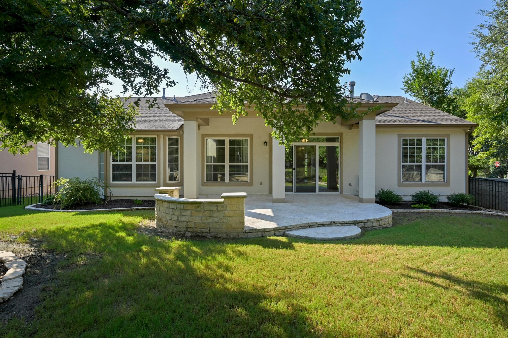 216 Armstrong Dr, Georgetown, TX 78633